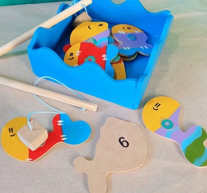 Juego de pesca en pecera de madera - Imagen 3