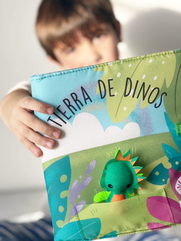 Libro de tela Tierra de Dinos - Imagen 3
